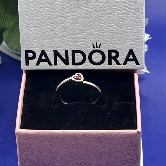 💋HP💋Pandora RETIRED S925 Tilted Heart Stackable Ring w/ Red Zirconia - Picture 2 of 8